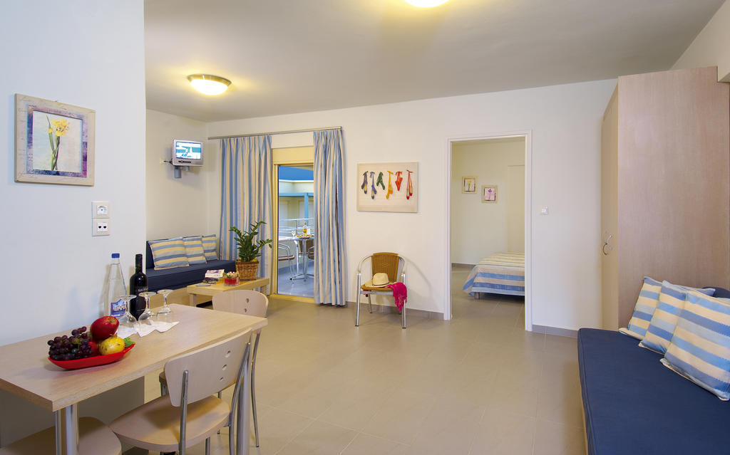 Lissos Beach Platanias  Phòng bức ảnh